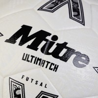 MITRE ULTIMATCH FUTSAL 24 WHITE/BLACK/SILVER