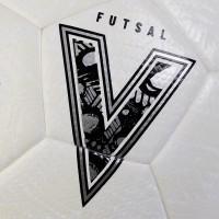 MITRE ULTIMATCH FUTSAL 24 WHITE/BLACK/SILVER